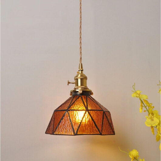 Glass and brass chandelier, precious amber, suitable for bars and restaurants, bedside tables, etc., luxury style